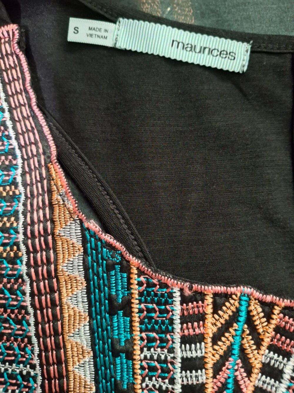 Embellished Tank Top - Picture 3 of 3